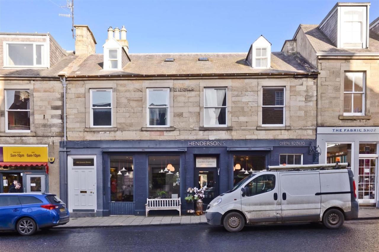 The Tweed In The Centre Of Apartment Melrose