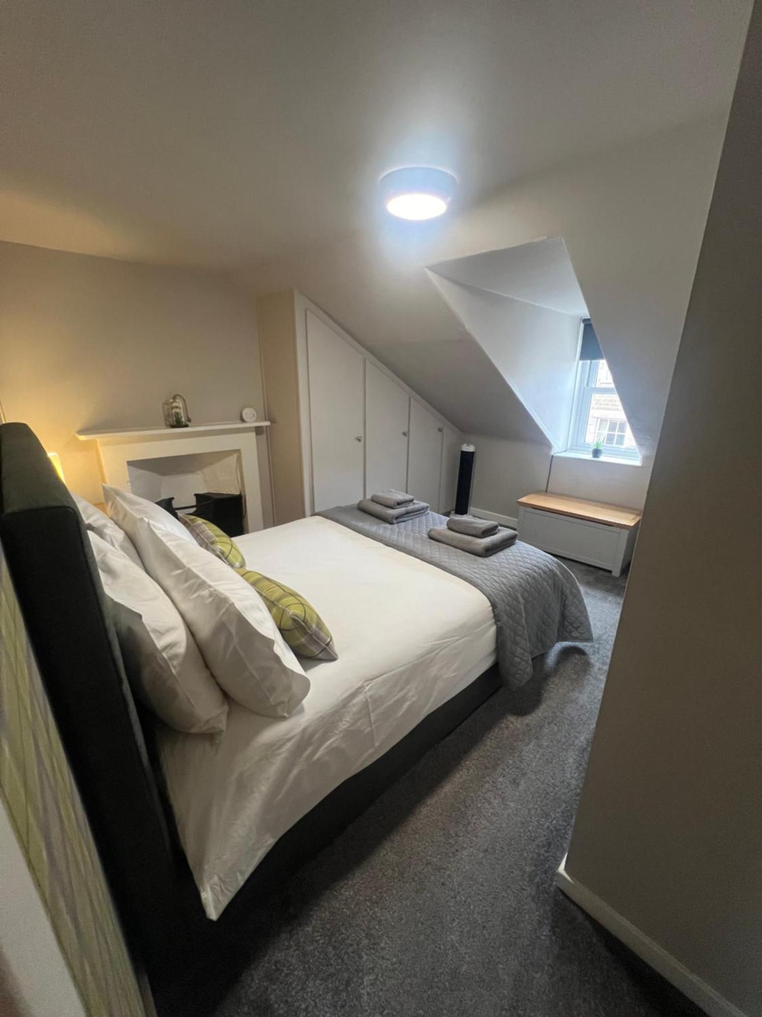 The Tweed In The Centre Of Apartment *